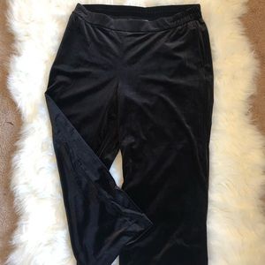 🚨LAST DAY!🚨Old Navy comfortable velour pants